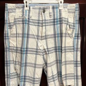 Men’s American Eagle shorts